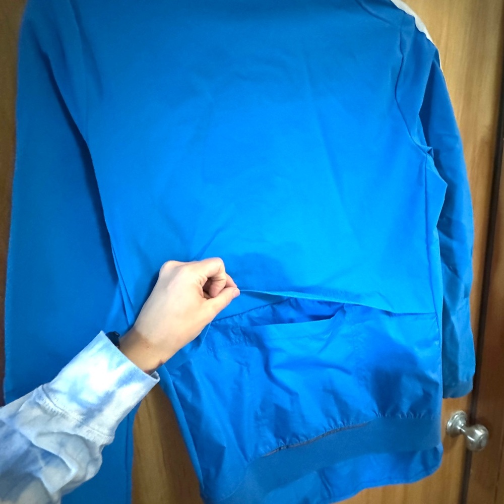 Adidas running light jacket - Picture 2 of 6